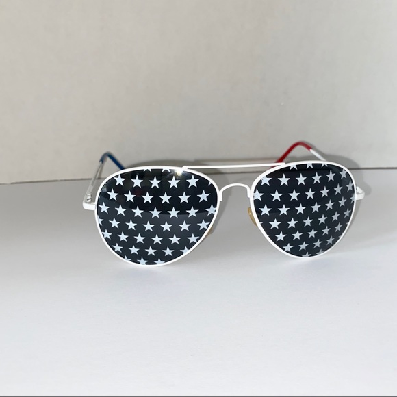 🔴 2/$25 S|A|L|E (NWOT) Tank + Sunnies!! - Picture 6 of 7